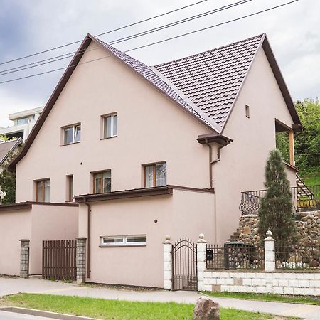 Groundfloor Apartment On The Green Hill Kaunas Exterior photo